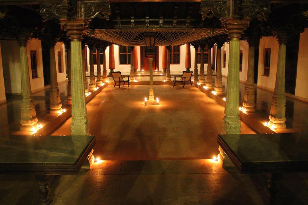 Chidambara Vilas - A Luxury Heritage Resort Kānādukāttān Extérieur photo